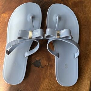 Michael Kors Lilac Sandals Slip-On Thong Design